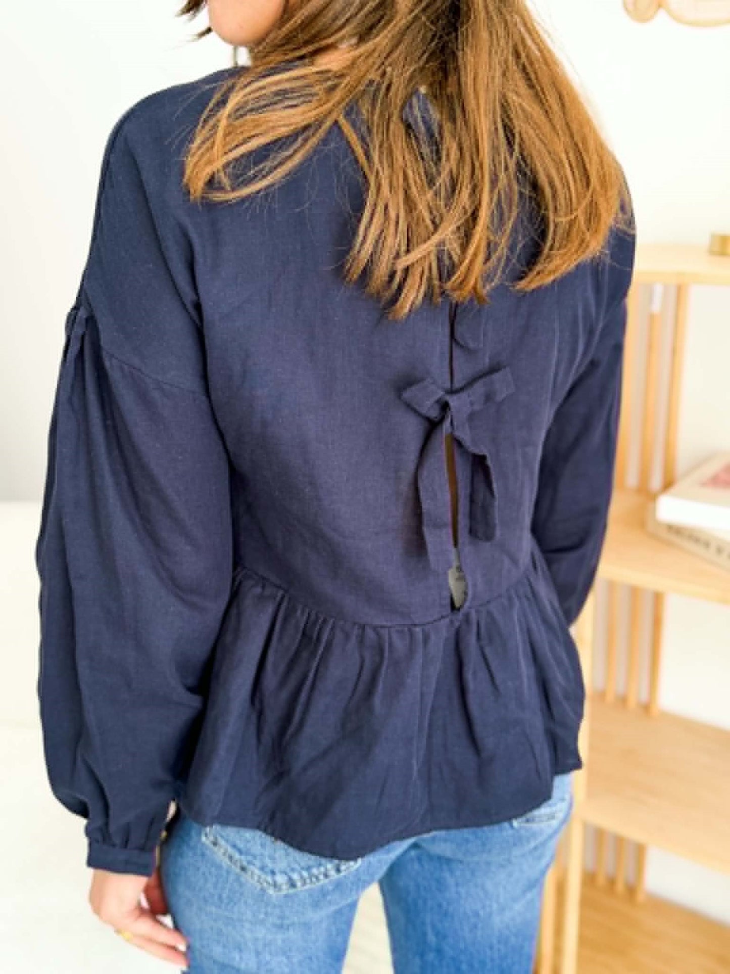Blouse bleu marine noeud