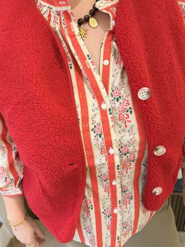 Blouse fleurs et lignes
