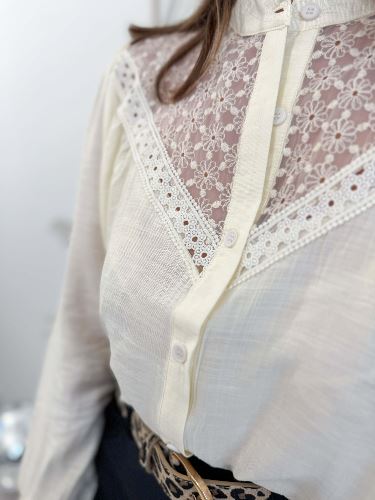Chemise fluide écru dentelle