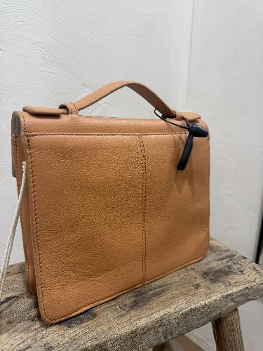 SIMONE ART DECO CARAMEL
